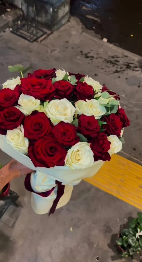 bouquet fleurs rouge et blanc