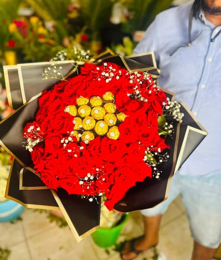 bouquet fleurs rouge et chocolat 💝❤️💫💌