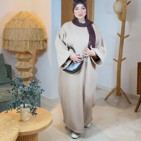ABAYA FERMÉE