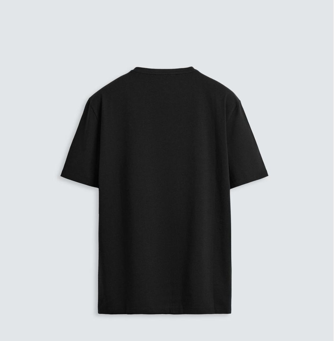 تيشرت بجودة عالية جدا مطبوع عليه لوغو المغرب - T-shirt de haute qualité avec le logo marocain imprimé dessus.