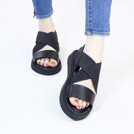 تألّقي بإطلالة راقية مع "الدوق الرفيع"!