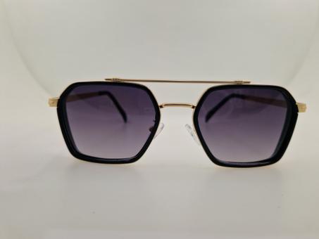 نظارات شمسية بتصميم عصري سداسي الإطار