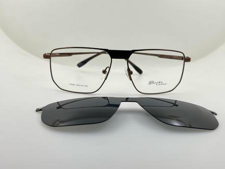 CLIPS : نظارة طبية بإطار مغناطيسي بعدسات شمسية قابلة للفصل