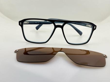 CLIPS : نظارة طبية بإطار مغناطيسي بعدسات شمسية قابلة للفصل