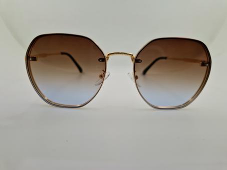 نظارات شمسية بإطار معدني وعدسات بتدرج بني أنيق