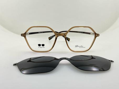 CLIPS : نظارة طبية بإطار مغناطيسي بعدسات شمسية قابلة للفصل
