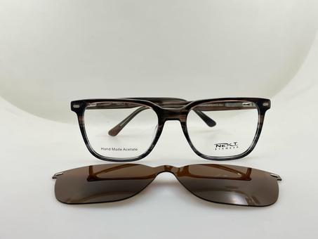 CLIPS : نظارة طبية بإطار مغناطيسي بعدسات شمسية قابلة للفصل