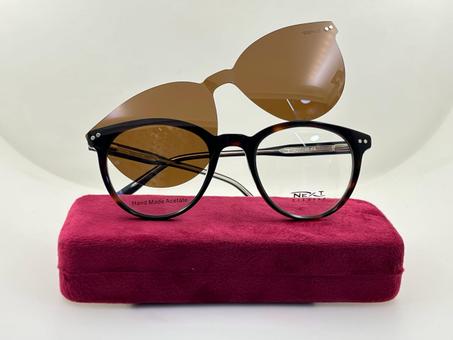 CLIPS : نظارة طبية بإطار مغناطيسي بعدسات شمسية قابلة للفصل