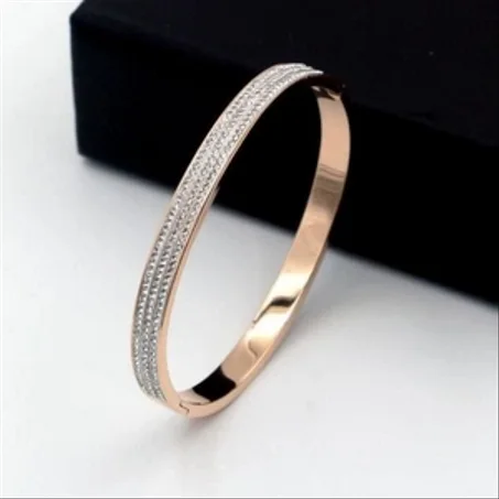 الأساور BRACELETS