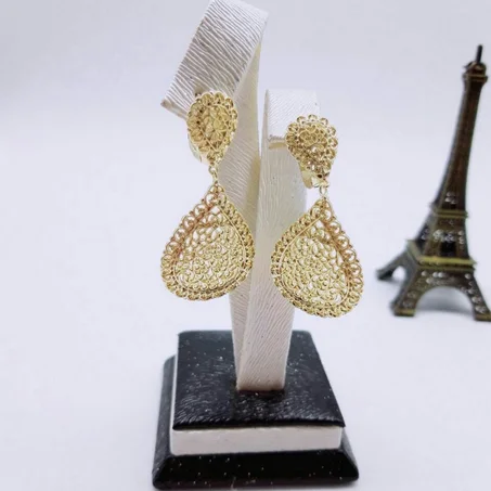 حلق الاذن BOUCLE D'OREILLE