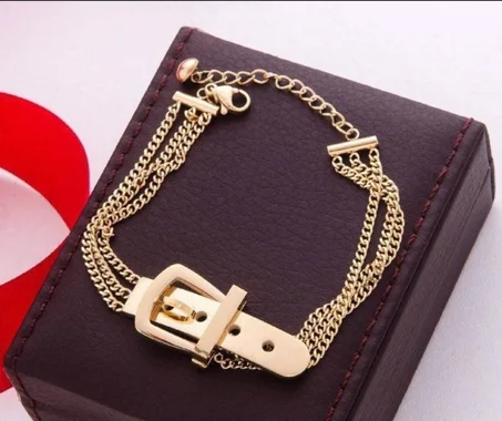 الأساور BRACELETS