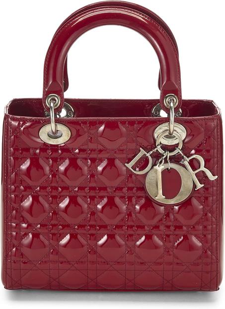 صاك يدوي صغير أنيق باللون الأحمر والأبيض– تصميم عصري ولمسة فاخرة