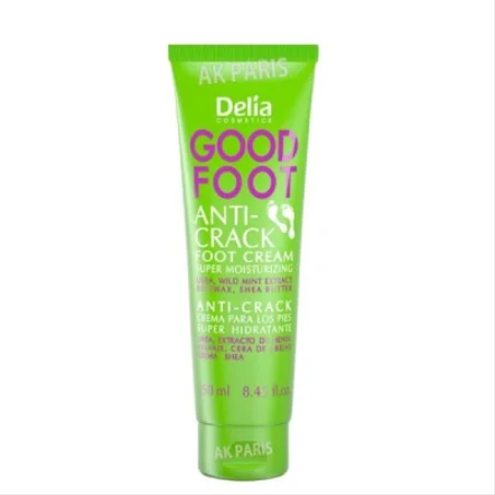 مكافحة تشققات القدمين