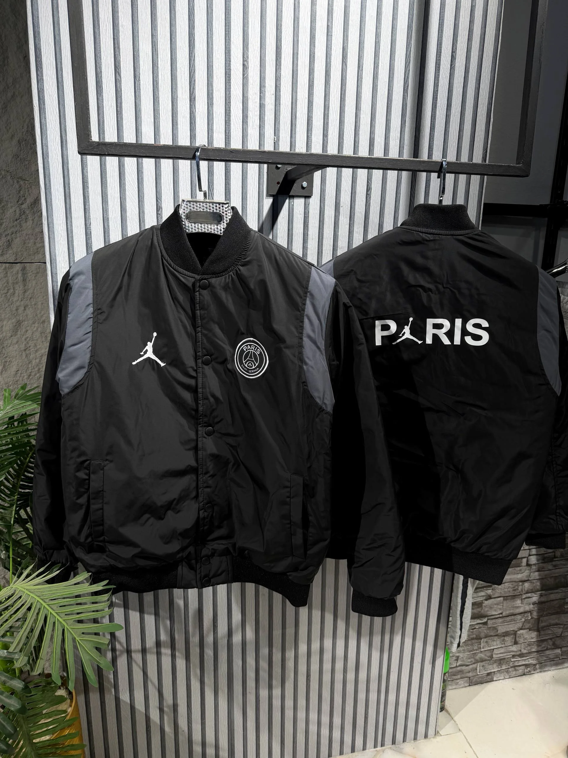 جاكيت Paris Saint-Germain × Jordan 🖤⚡