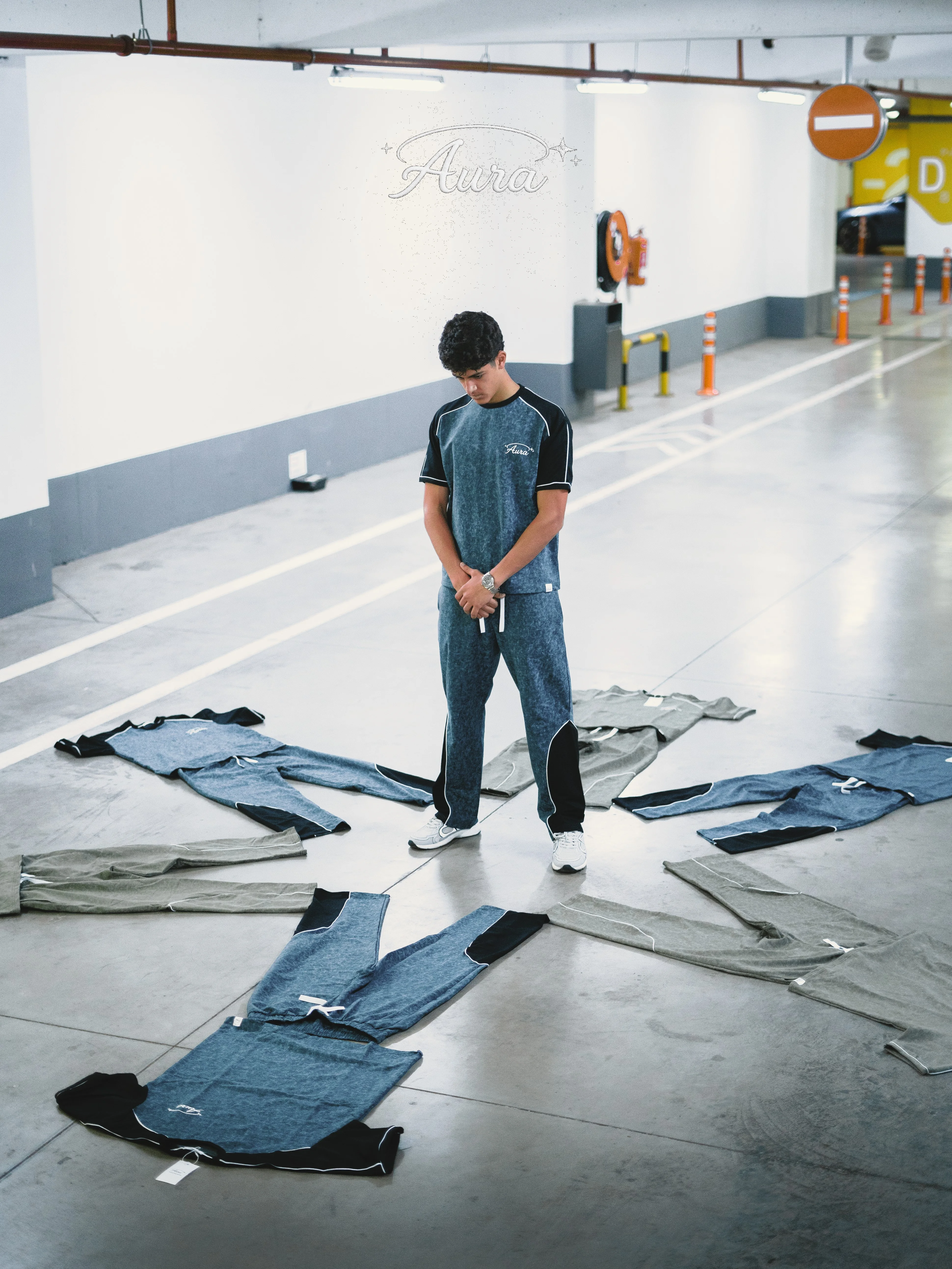 aura brand set oversize