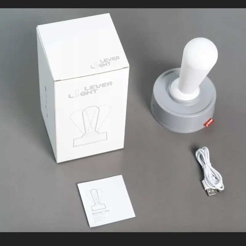 مصباح ليل بتبديل الإضاءة قابل للشحن USB - Lampe de Nuit à Changement de Lumière Rechargeable USB :