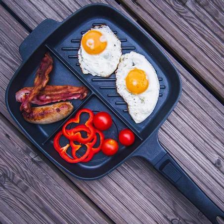 مقلاة متعددة الأقسام غير لاصقة