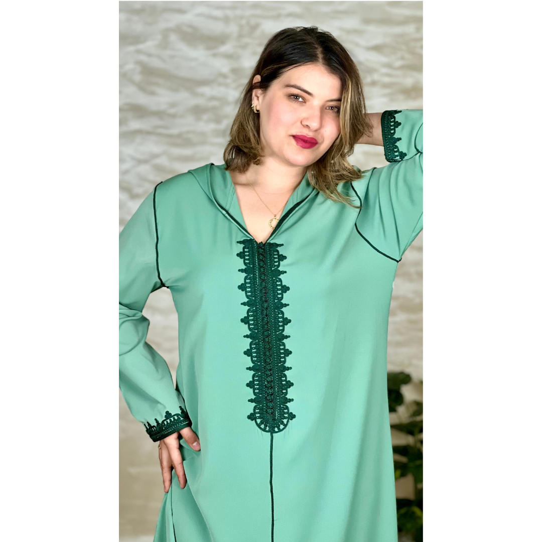 جلابة الطرزة المغربية