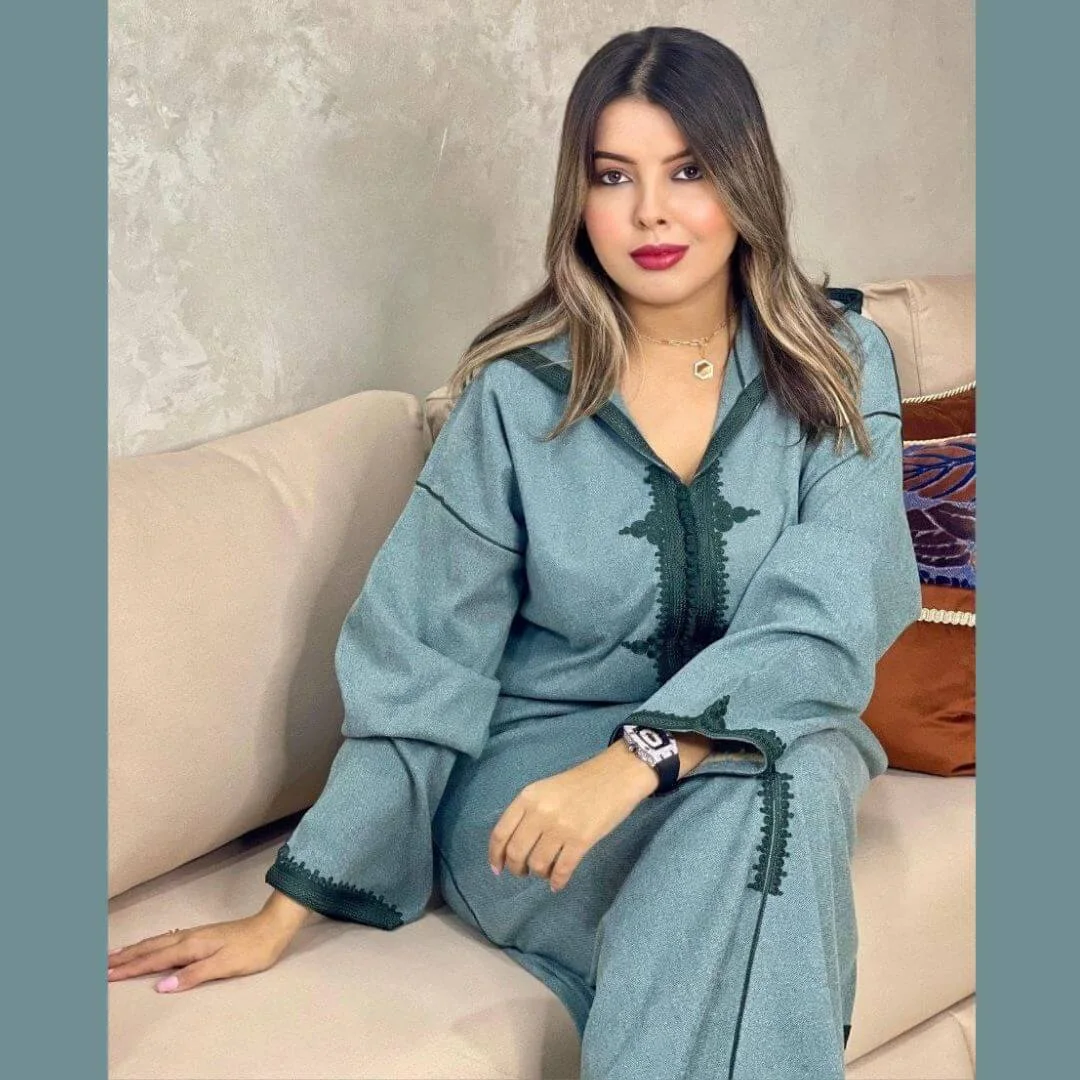 جلابة شتوية راقية وأنيقة فصالة مخزنية