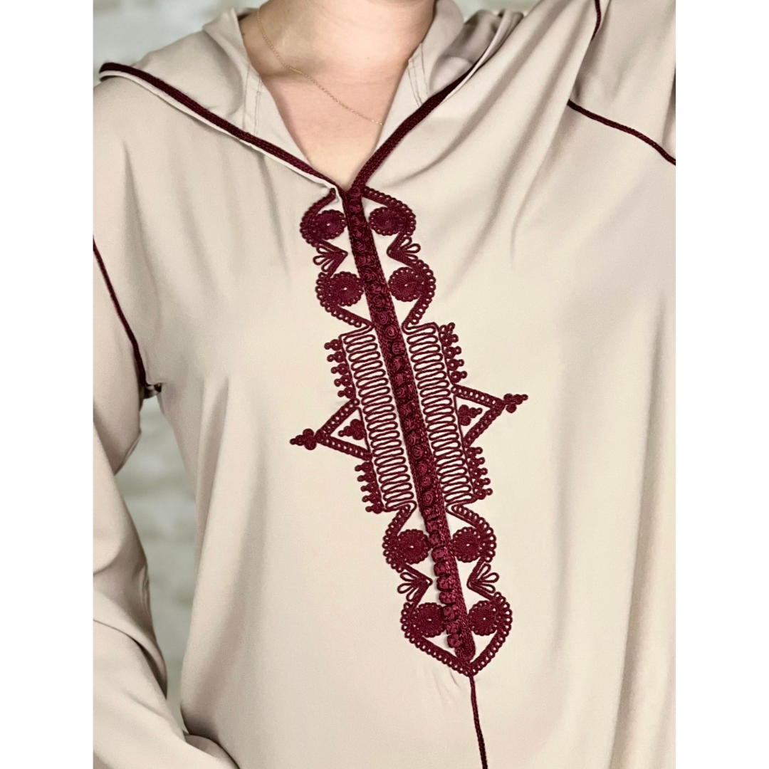 جلابة الطرزة المغربية المثلثة