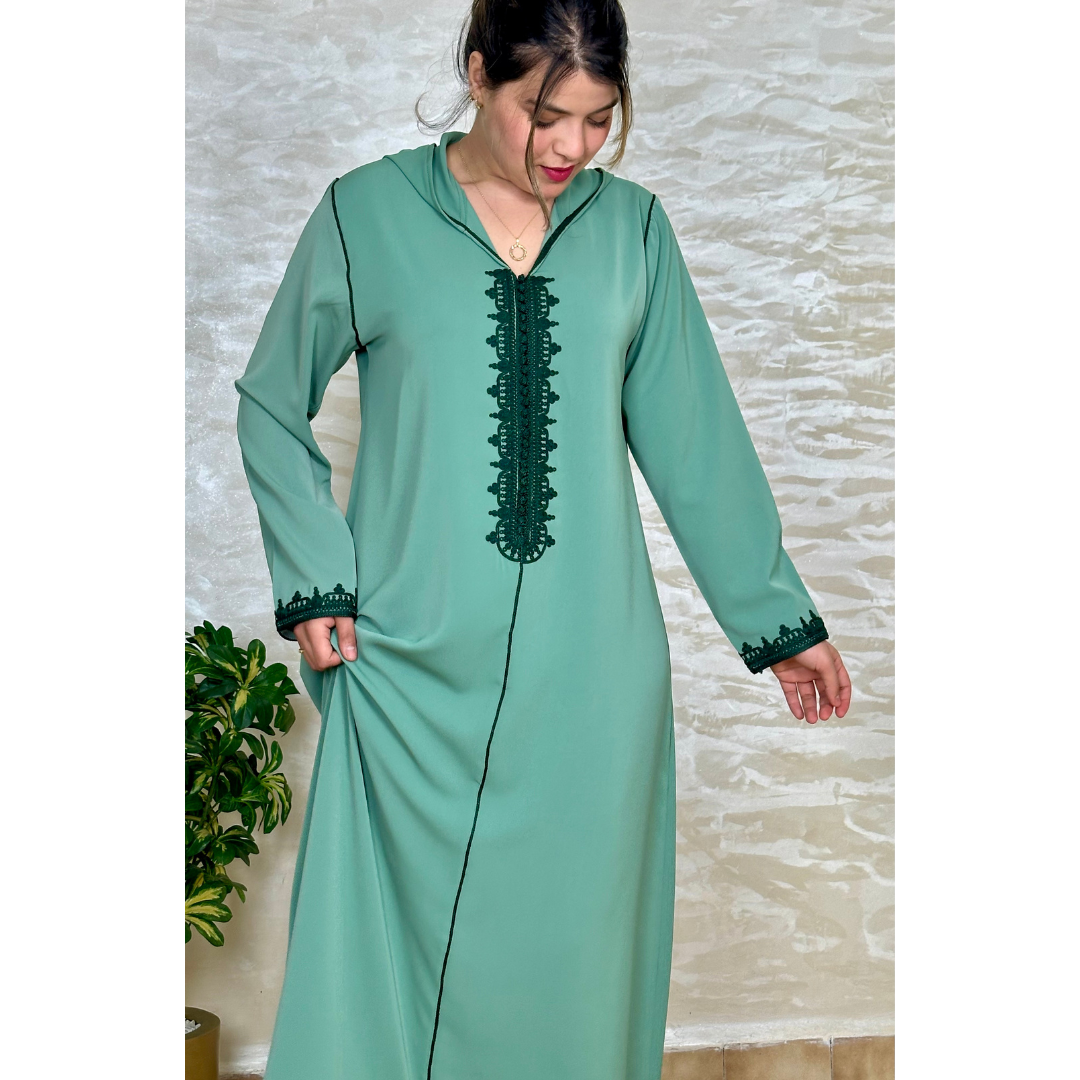 جلابة الطرزة المغربية