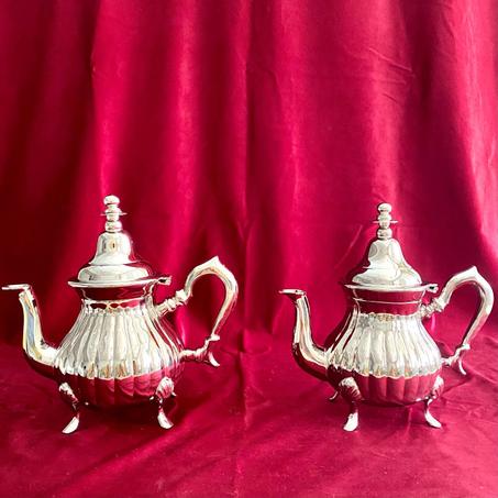 براد شاي مغربي أصلي من الفضة مصنوع يدويًا