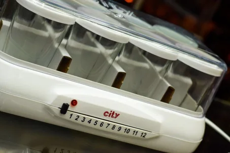 صانع زبادى 8 أكواب