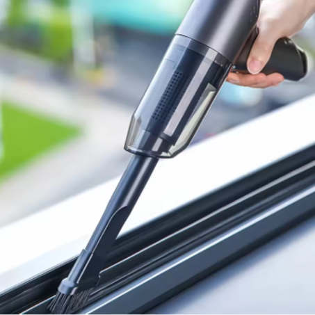 المكنسة الكهربائية المحمولة