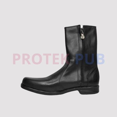 حذاء بوت طويل