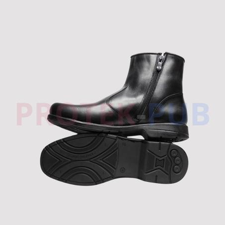 حذاء دومي بوت