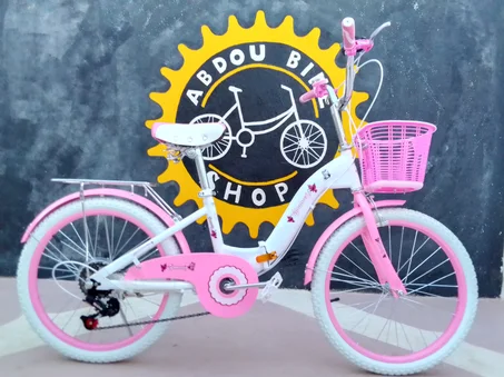 دراجة هوائية للبنات بميزات استثنائية: سهولة الحمل على السيارات بفضل التصميم القابل للطي والمغير السريع!"