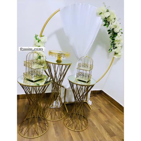 Trois tables ronde & Cercle des fleurs & Accessoires & Transport & Installation