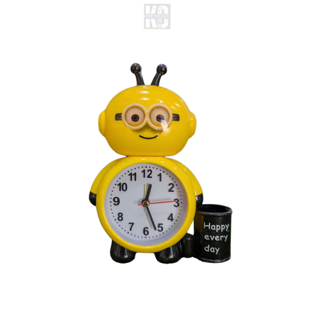 ساعة منبّه بتصميم مينيون مع حامل أقلام