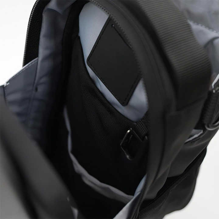 زجاجة مياه مغناطيسية للتمارين الرياضية – رفيقك الذكي في النادي