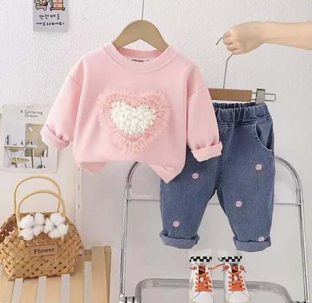 Ensemble coeur rose pantalon jean