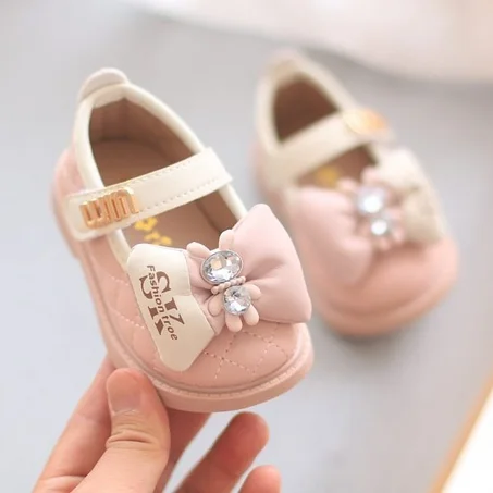 Ballerine princesse à nœud papillon rose