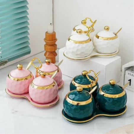 أدوات ومستلزمات المطبخ