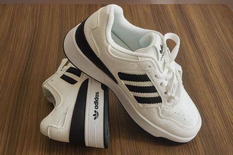 ADIDAS  TROIS BANDES