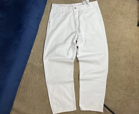 baggy white jean