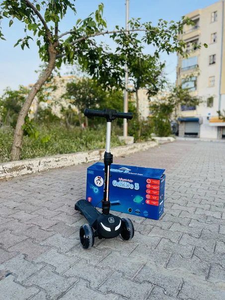 🛴 سكوتر كهربائي للأطفال kido 3