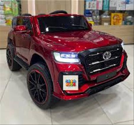 سيارة كهربائية للأطفال موديل (toyota land cruiser) نسخة مصغرة أفضل سيارة من نوعها في السوق