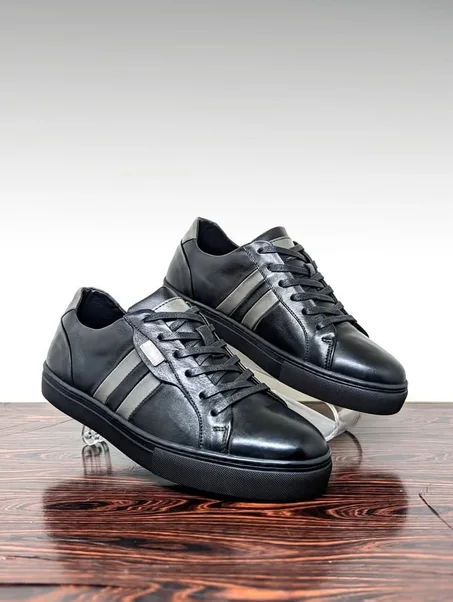 Chaussure noire sportif حذاء أسود سبور وخفيف