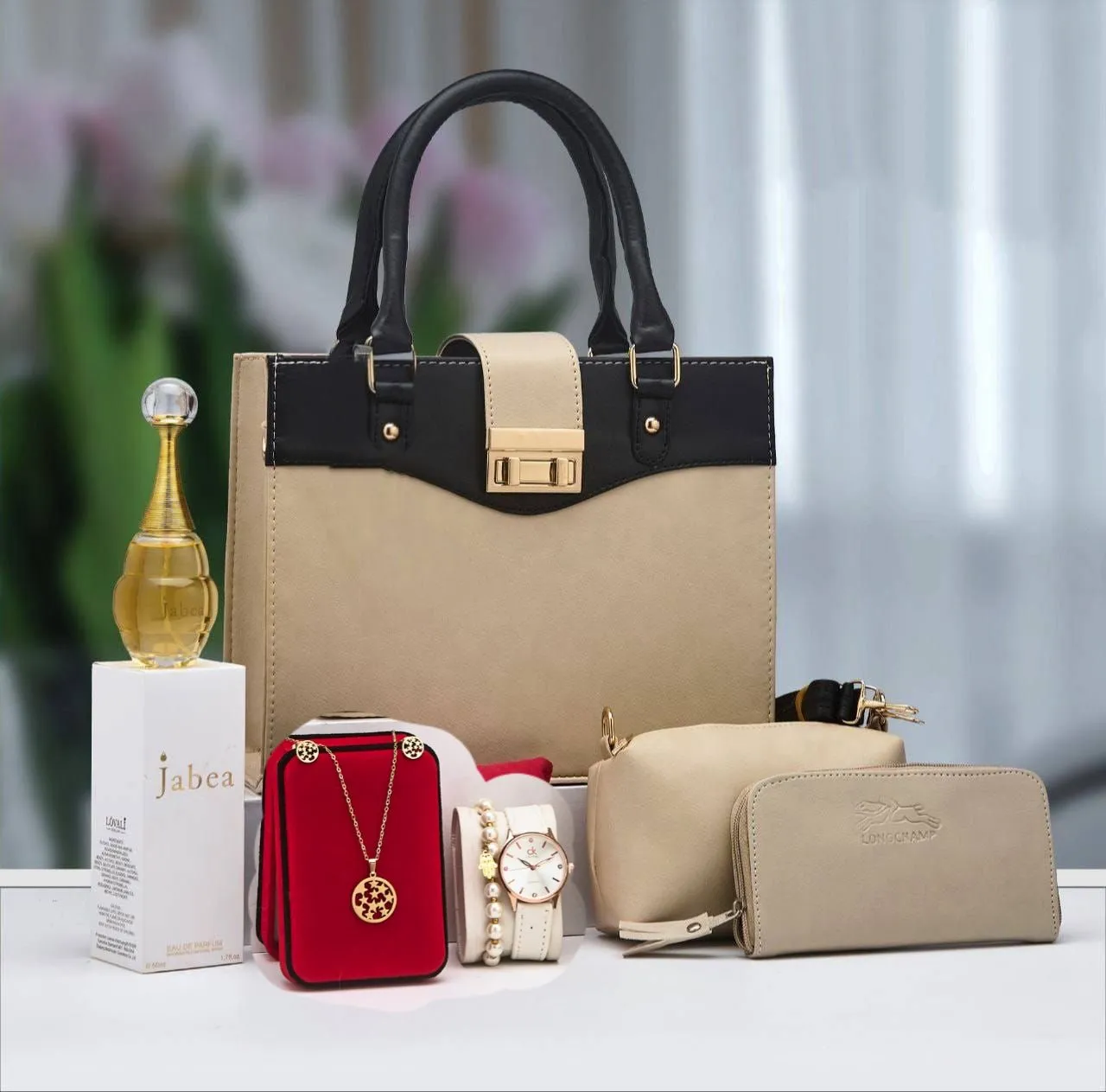 باك الملكة جلد فاخر للنساء جودة عالية وثمن مناسب