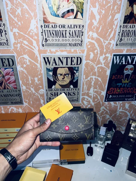 ⁠Portefeuille Louis Vuitton Monogram Chic