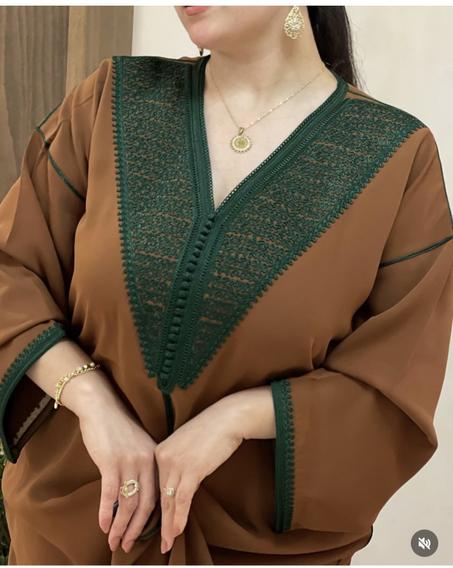 الجديد قفطان مخزانى،  بطرزة المخ والعقاد نصف طوق