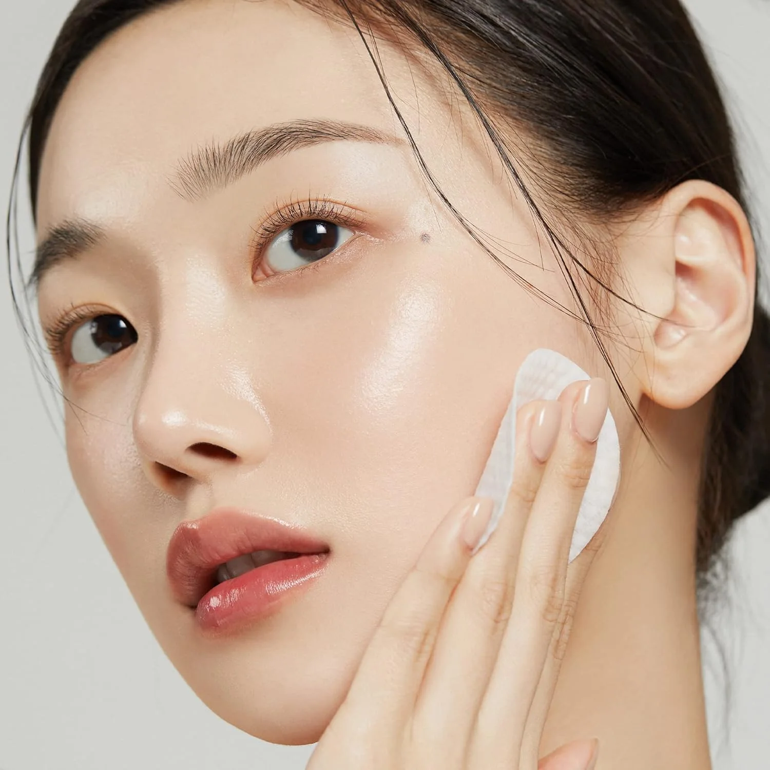 Medicube Zero Pore Pads(70pads)-ضمادات ميديكيوب زيرو لتصغير المسام وتنقية البشرة – 70 ضمادة