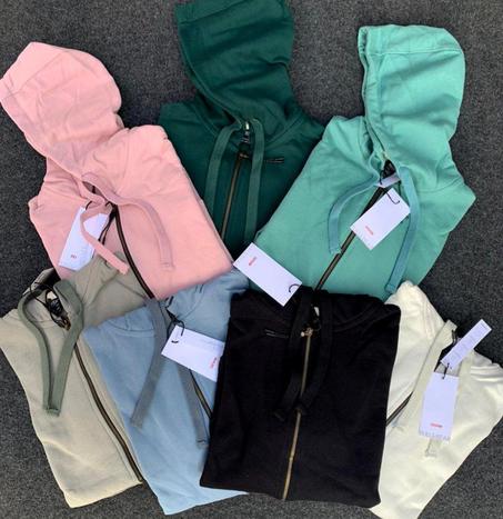 REF:101 SWEATSHIRT CAPUCHE