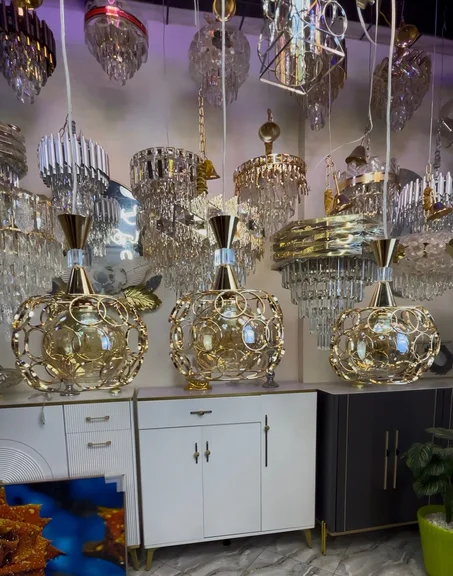 3 ثريات ذهبية فاخرة لصالونك وغرفتك