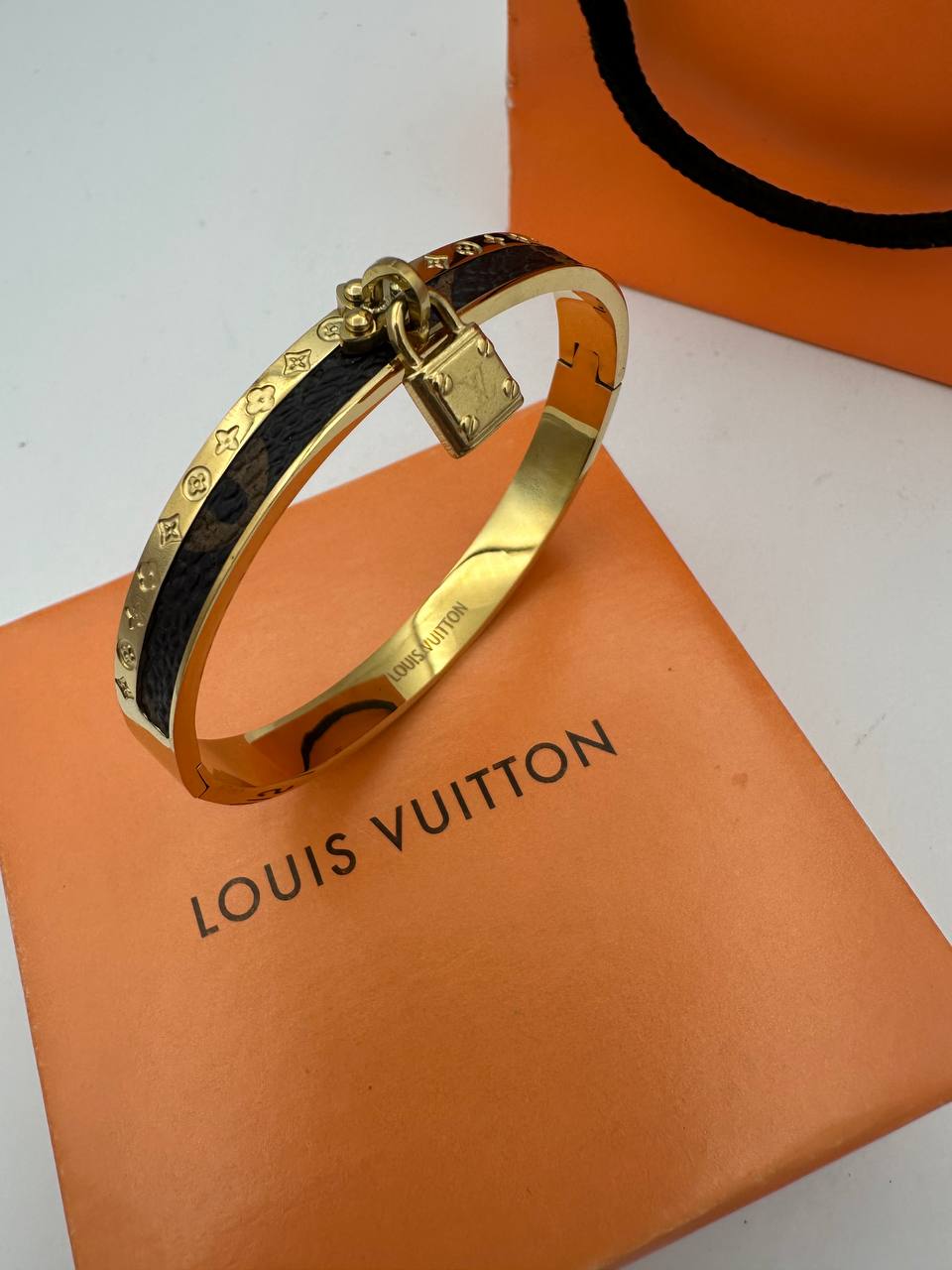 Braclett Lv