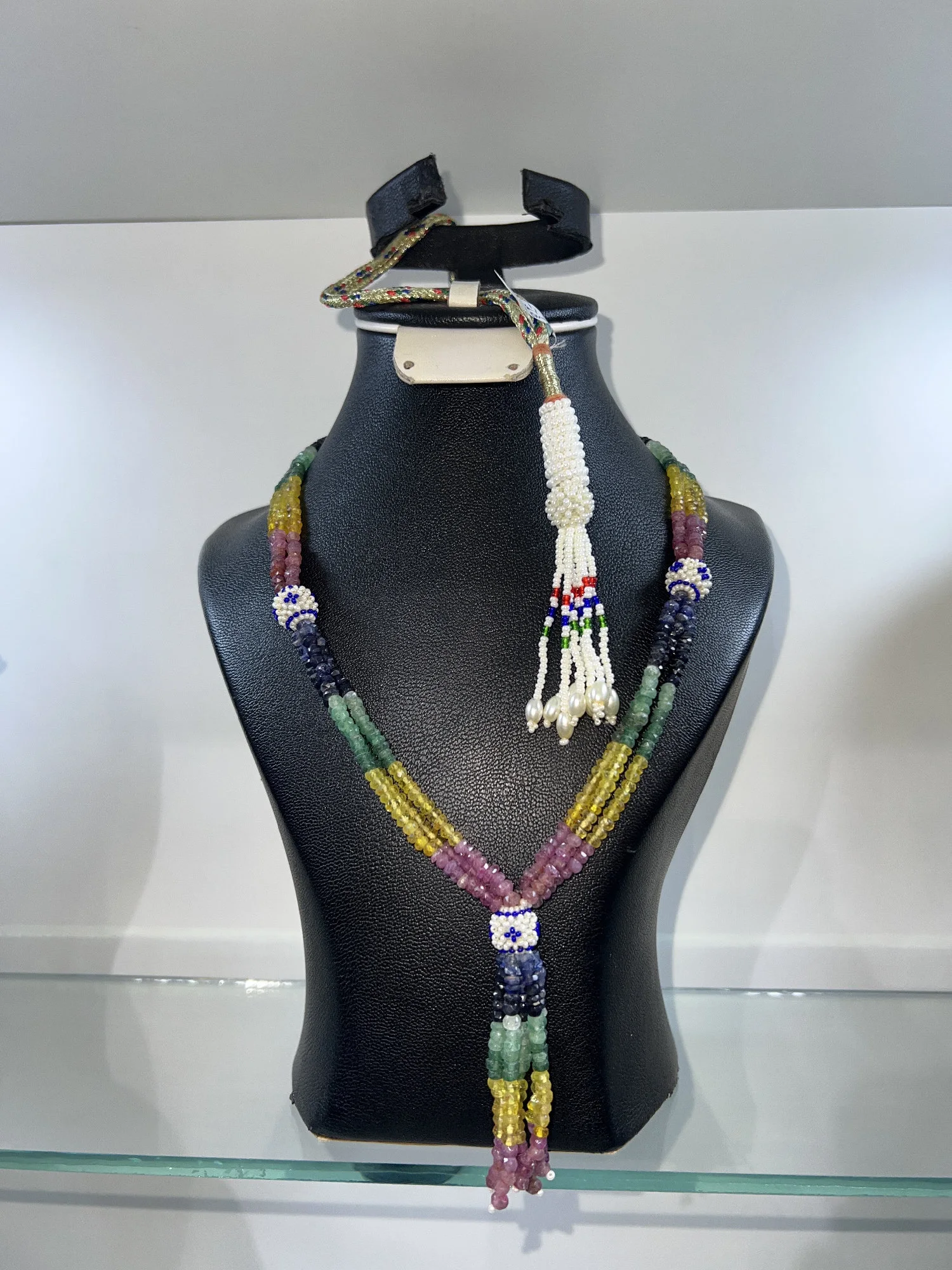 طقم زمرد ثلاثي